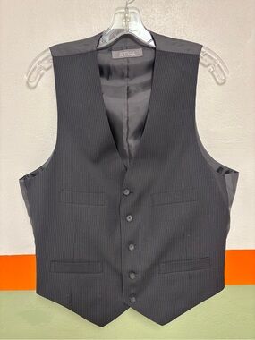 Black Men’s Dressy Vest